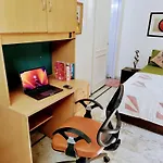 Lutyen\'S Delhi Neighbourhood Prime Stay